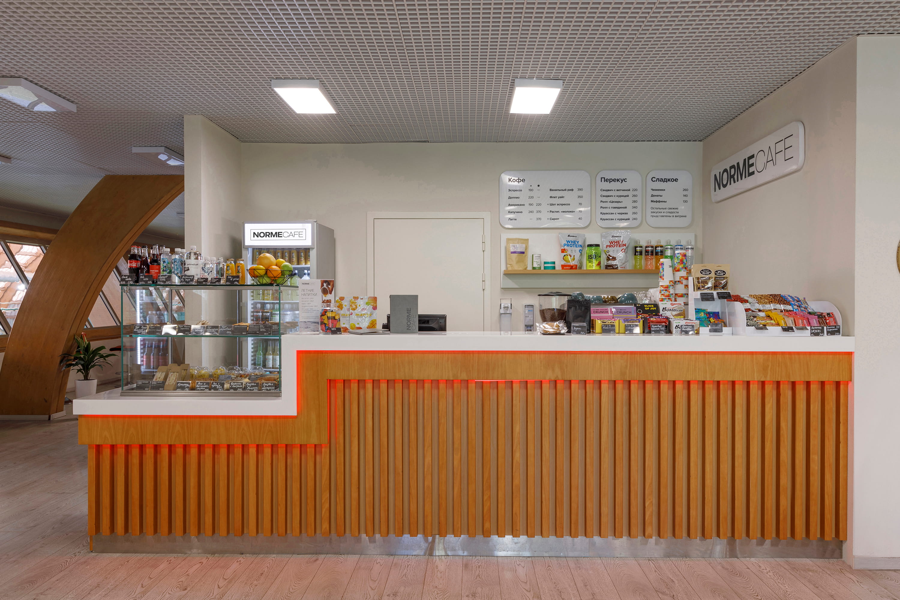 Барная стойка Norme Cafe Сокольники в теннисном центре Спартак