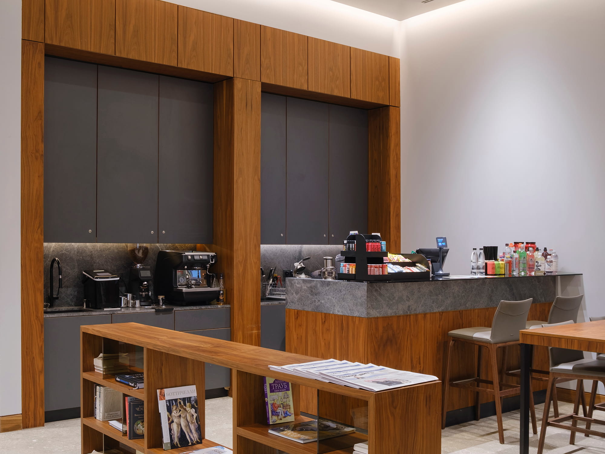 Кофейная зона Norme Cafe Вишнёвый сад